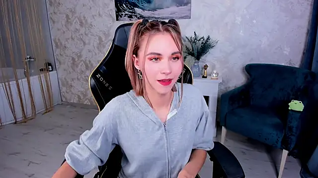 EllaCurtis online show from 05-03-26, 06:03