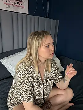 Snapshot of Star-36 chatting on 02-12-26, 10:54 Star-36 online show from 02-12-26, 10:54