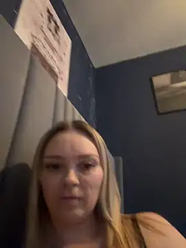 Snapshot of Star-36 chatting on 03-11-26, 12:22 Star-36 online show from 03-11-26, 12:22