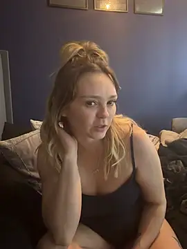 Snapshot of Star-36 chatting on 03-22-26, 12:08 Star-36 online show from 03-22-26, 12:08