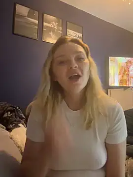 Snapshot of Star-36 chatting on 03-27-26, 08:26 Star-36 online show from 03-27-26, 08:26