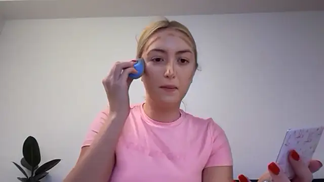 Kitty Swetty online show from 01-18-26, 02:48