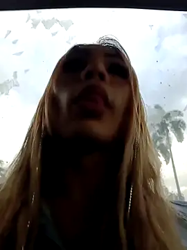 Snapshot of Daliana_Gounbolt chatting on 10-06-25, 12:13 Daliana Gounbolt online show from 10-06-25, 12:13