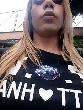 Snapshot of Daliana_Gounbolt chatting on 11-03-25, 11:33 Daliana Gounbolt online show from 11-03-25, 11:33