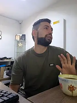 Snapshot of Nacho_Masters chatting on 09-29-25, 01:27 Nacho Masters online show from 09-29-25, 01:27