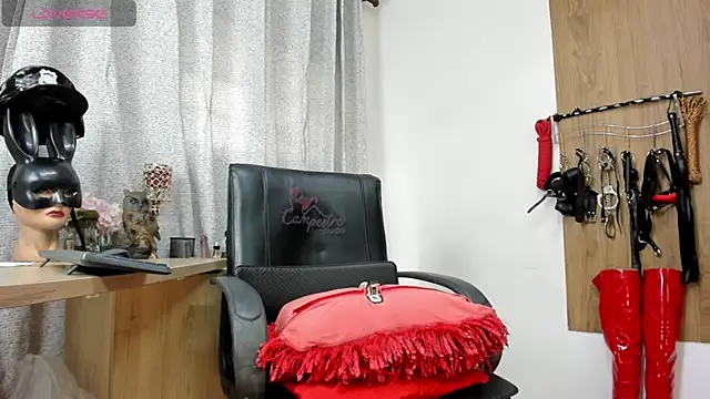 Snapshot of KristhalRasmussel chatting on 10-20-25, 09:04 KristhalRasmussel online show from 10-20-25, 09:04