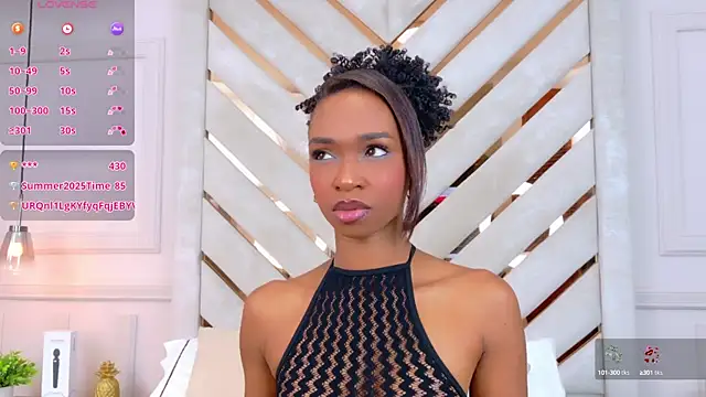 Snapshot of Agatha-Adams chatting on 09-27-25, 02:00 Agatha-Adams online show from 09-27-25, 02:00