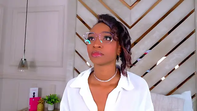 Snapshot of Agatha-Adams chatting on 11-01-25, 03:14 Agatha-Adams online show from 11-01-25, 03:14