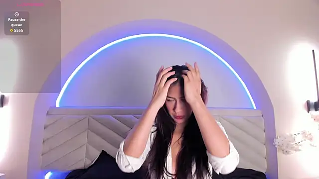 Bella Williiams online show from 06-19-26, 12:09