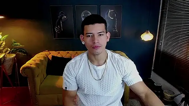 Snapshot of ethan_rodgers chatting on 10-07-25, 07:55 ethan rodgers online show from 10-07-25, 07:55