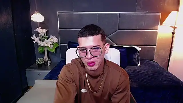 Snapshot of ethan_rodgers chatting on 10-24-25, 07:32 ethan rodgers online show from 10-24-25, 07:32