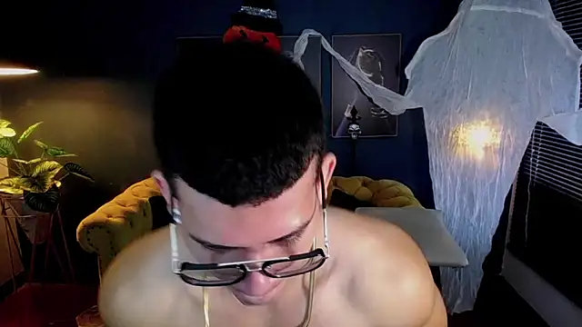 Snapshot of ethan_rodgers chatting on 10-29-25, 07:26 ethan rodgers online show from 10-29-25, 07:26