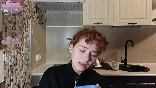 jelly cherry online show from 10-16-25, 08:32