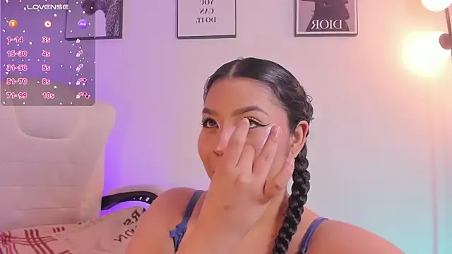 LizzyPonce online show from 02-10-26, 09:13