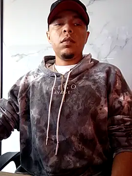 Snapshot of asmodeo_33 chatting on 10-27-25, 09:08 asmodeo 33 online show from 10-27-25, 09:08