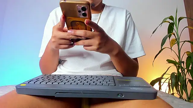 Snapshot of asmodeo_33 chatting on 11-14-25, 08:13 asmodeo 33 online show from 11-14-25, 08:13