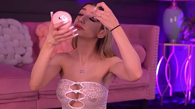 OdetteMason online show from 03-20-26, 06:29