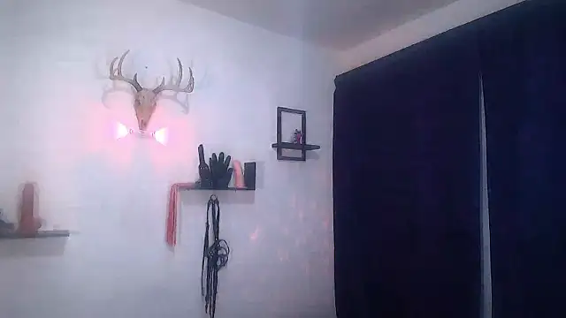 Snapshot of DakariaHills_ chatting on 07-15-26, 03:45 DakariaHills online show from 07-15-26, 03:45