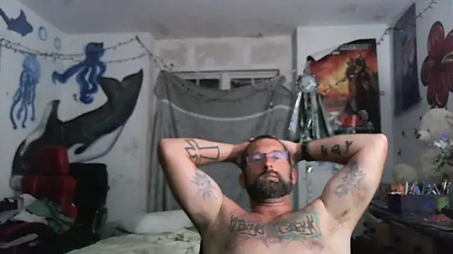 ladi3sfirst online show from 10-04-25, 06:33