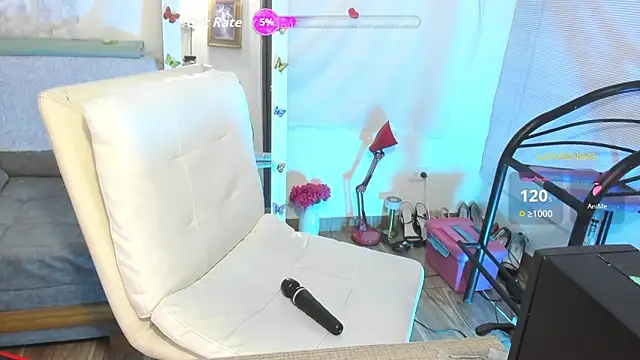 Clunita online show from 05-09-26, 02:22