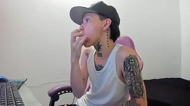 StraightBoy Nick online show from 05-10-26, 08:14