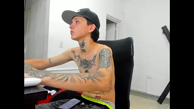 StraightBoy Nick online show from 05-27-26, 04:20