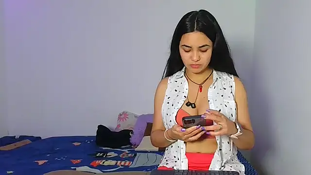 Snapshot of Naughty_Nights_Live chatting on 09-24-25, 12:19 Naughty Nights Live online show from 09-24-25, 12:19