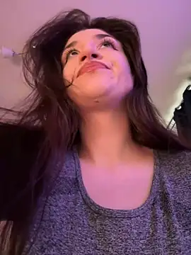 Snapshot of ScarletBloom_ chatting on 10-12-25, 01:54 ScarletBloom online show from 10-12-25, 01:54