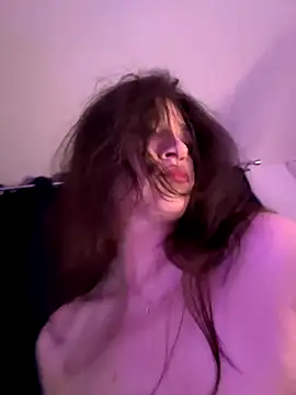 Snapshot of ScarletBloom_ chatting on 11-16-25, 05:29 ScarletBloom online show from 11-16-25, 05:29