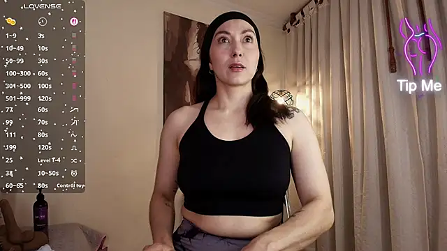 Snapshot of siren_indira_ chatting on 03-21-26, 08:12 siren indira online show from 03-21-26, 08:12