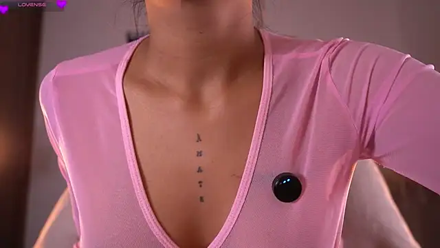 violeth     online show from 02-09-26, 01:15