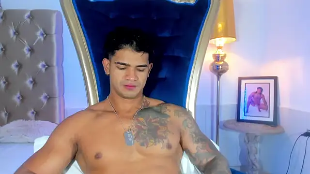 antonio  444 online show from 09-26-25, 09:13