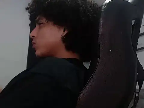 Xfire boy69 online show from 10-22-25, 04:24