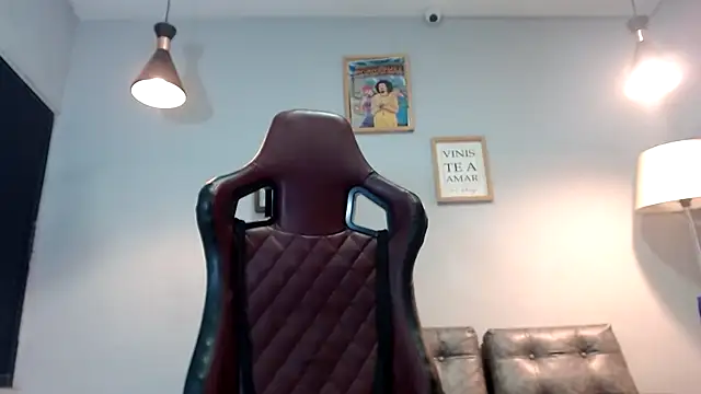 Xfire boy69 online show from 11-17-25, 02:12