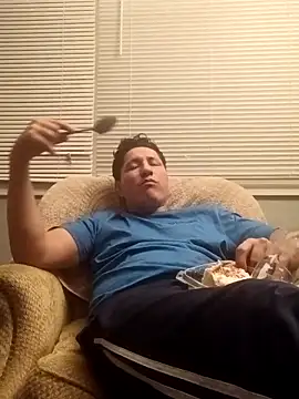 Snapshot of Zetaloco26 chatting on 10-04-25, 03:59 Zetaloco26 online show from 10-04-25, 03:59