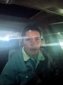 Snapshot of Zetaloco26 chatting on 11-06-25, 04:46 Zetaloco26 online show from 11-06-25, 04:46