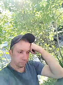 Snapshot of hornny_boy35 chatting on 07-16-26, 10:32 hornny boy35 online show from 07-16-26, 10:32