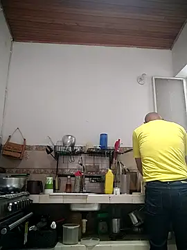 Snapshot of jorge406 chatting on 10-14-25, 05:47 jorge406 online show from 10-14-25, 05:47