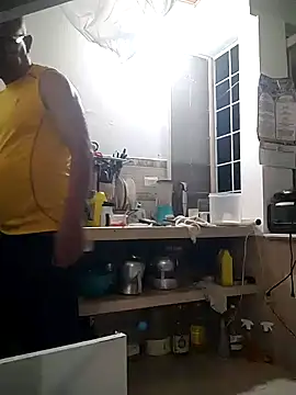 Snapshot of jorge406 chatting on 10-27-25, 11:52 jorge406 online show from 10-27-25, 11:52