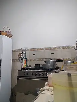 Snapshot of jorge406 chatting on 11-06-25, 12:33 jorge406 online show from 11-06-25, 12:33