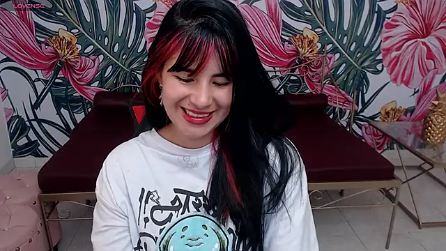 Nina harper  online show from 09-18-25, 08:00