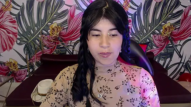 Nina harper  online show from 11-04-25, 07:57