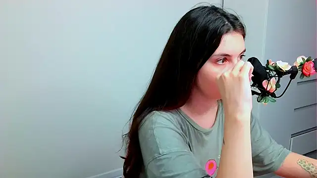 peachyness online show from 12-22-25, 05:10