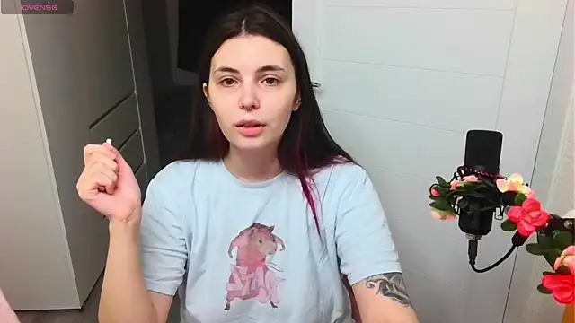Snapshot of peachyness chatting on 04-16-26, 08:20 peachyness online show from 04-16-26, 08:20