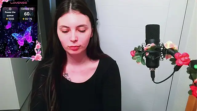 Snapshot of peachyness chatting on 05-16-26, 02:19 peachyness online show from 05-16-26, 02:19