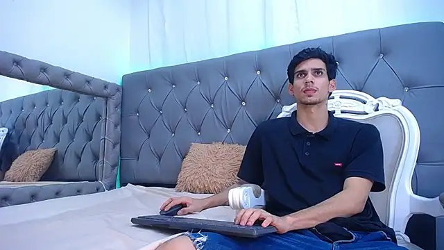 Sebalexis7 online show from 10-03-25, 03:14