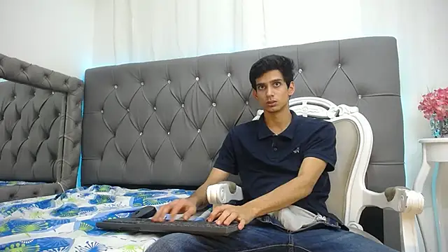 Sebalexis7 online show from 10-07-25, 06:10