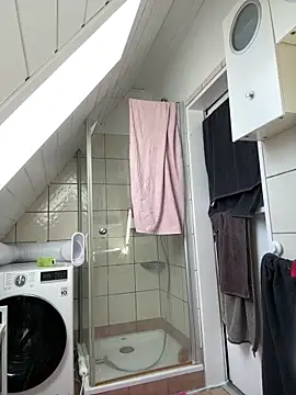 SweetTeenGirl online show from 09-23-25, 01:25