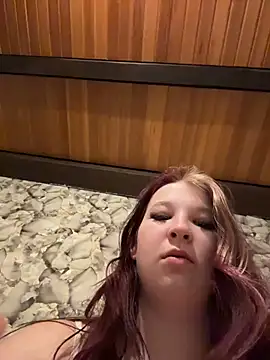 SweetTeenGirl online show from 05-18-26, 04:40