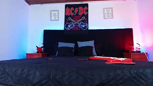 Snapshot of Alisse_Moore chatting on 02-27-26, 12:16 Alisse Moore online show from 02-27-26, 12:16